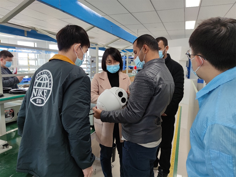 Customers visit our factory